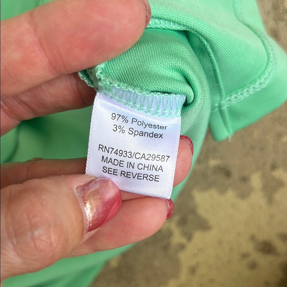 New Monterey Bay Green Short Sleeve Blouse - Picture 15 of 16